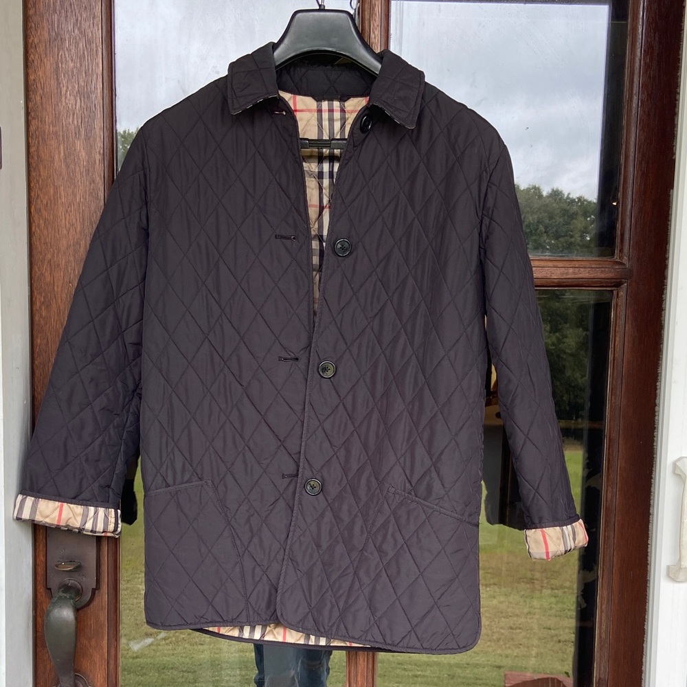 Burberry Diamond Quilted Black Jacket With Nova Check. Size XS‎